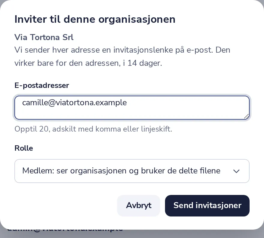 Skriv e-postadressene deres