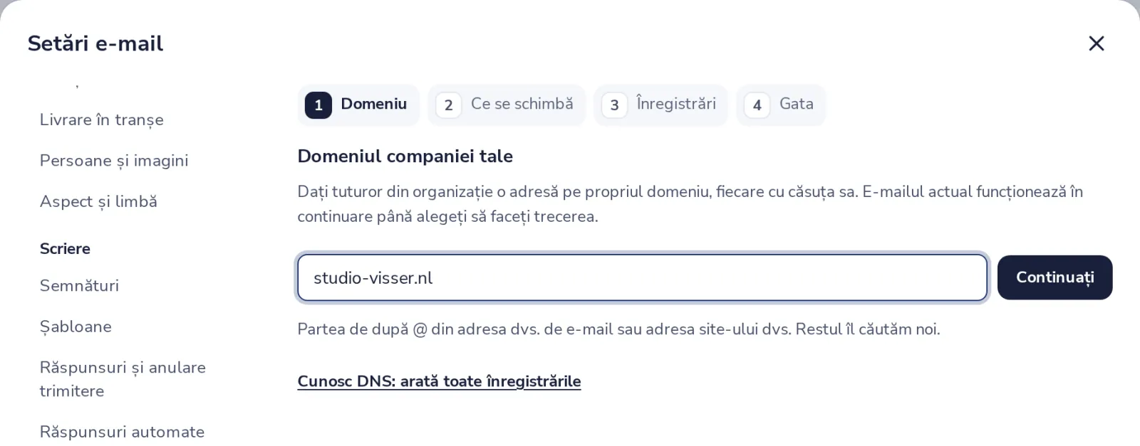 Scrieți domeniul