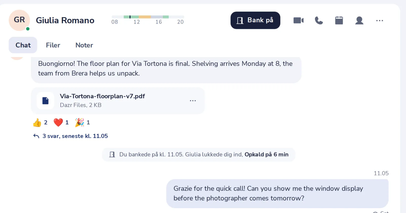 Ring, eller tryk på Bank på